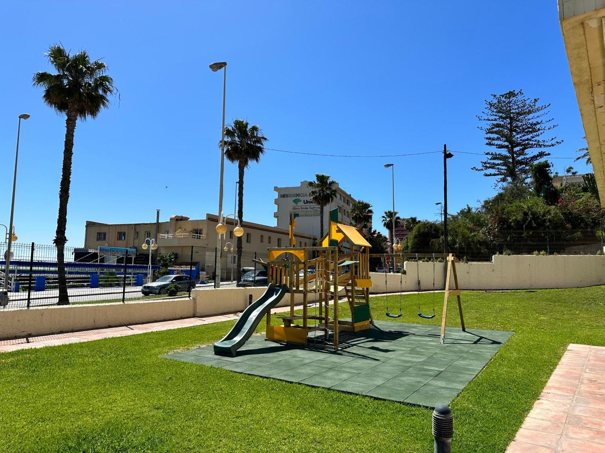 דירות בנאלמדנה Aloha Playa Sol Y Mar מראה חיצוני תמונה